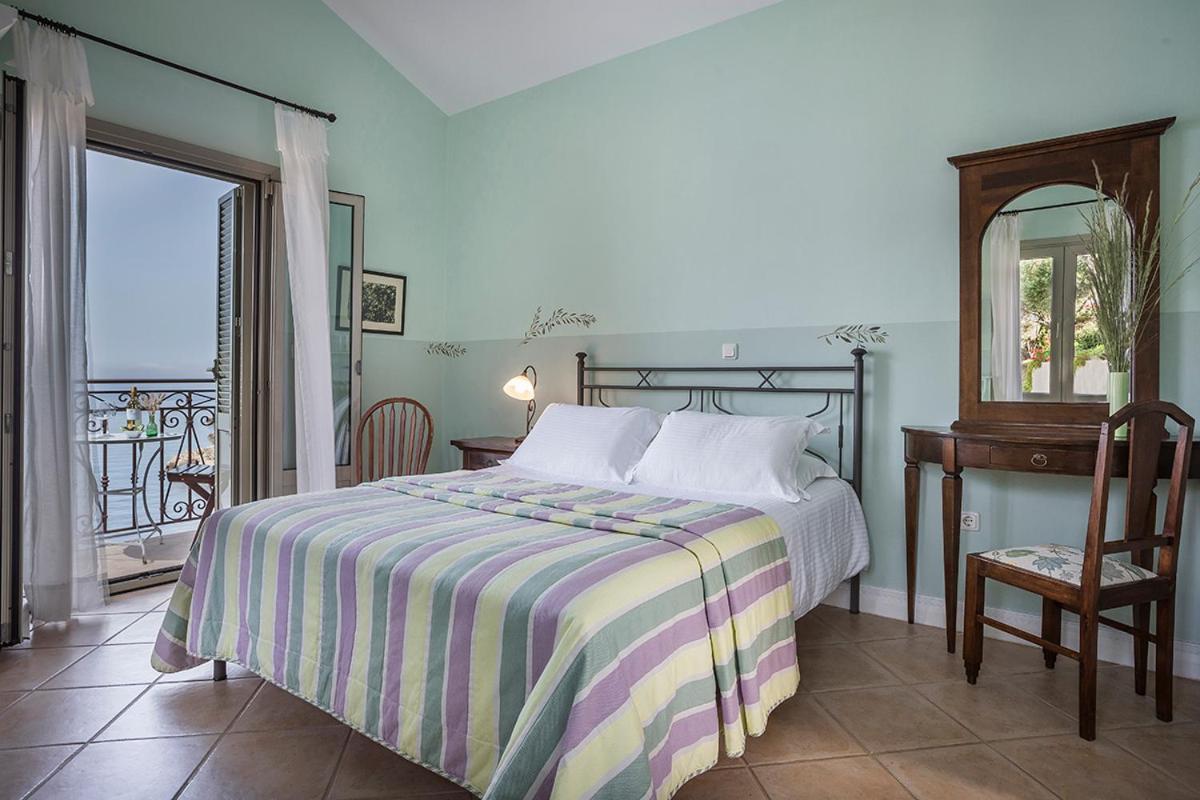 Suite with Balcony